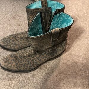 Corral cowboy boots size 10